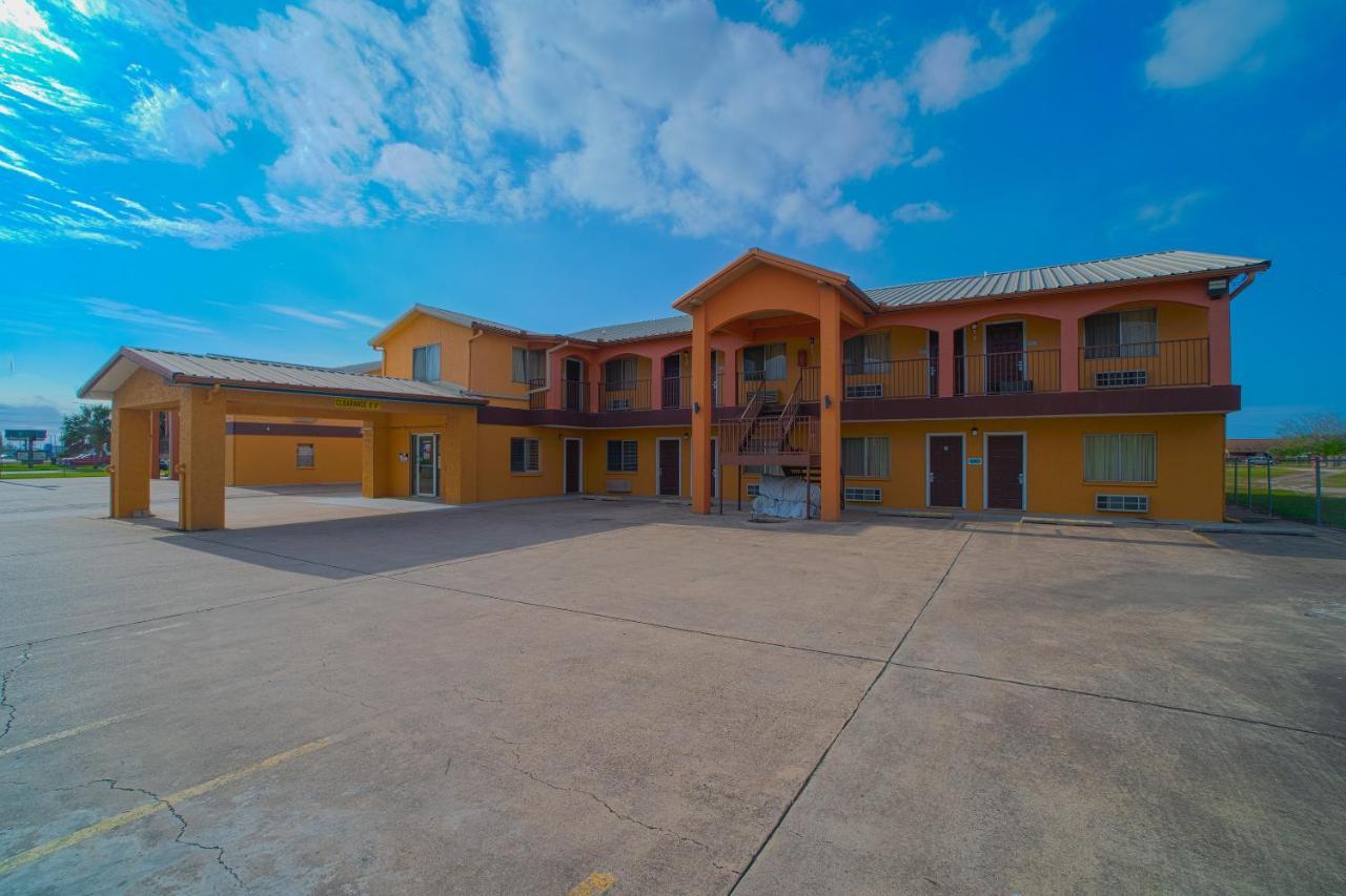 Texas Inn San Benito Near Harlingen エクステリア 写真