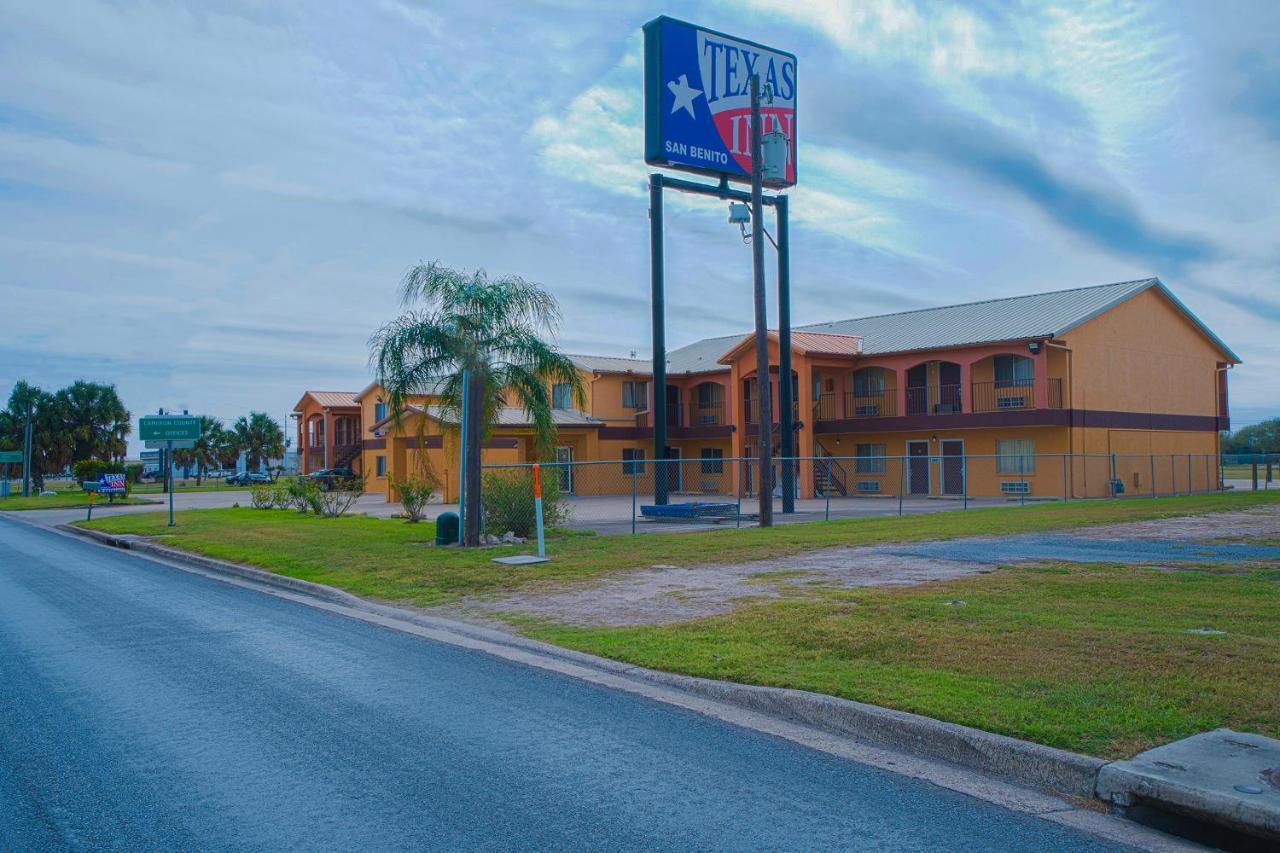 Texas Inn San Benito Near Harlingen エクステリア 写真
