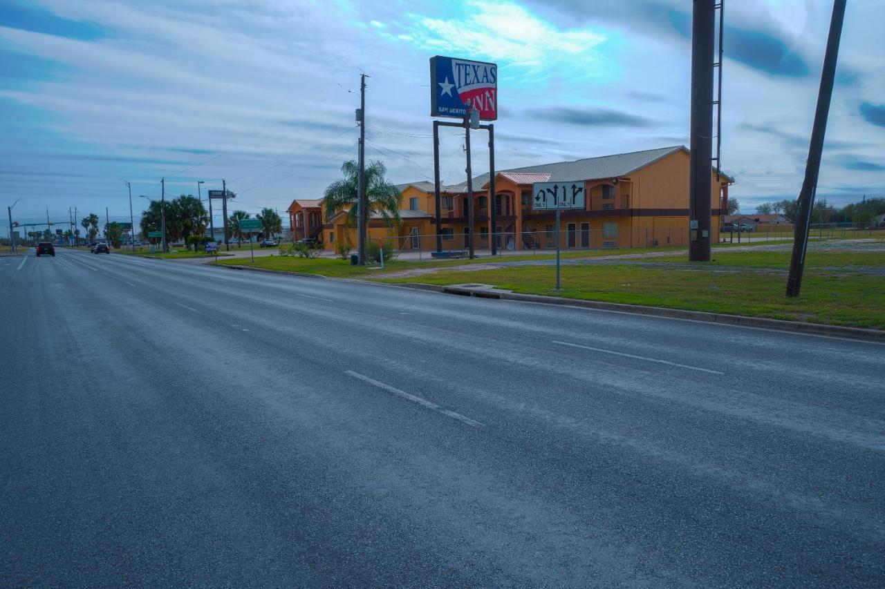 Texas Inn San Benito Near Harlingen エクステリア 写真