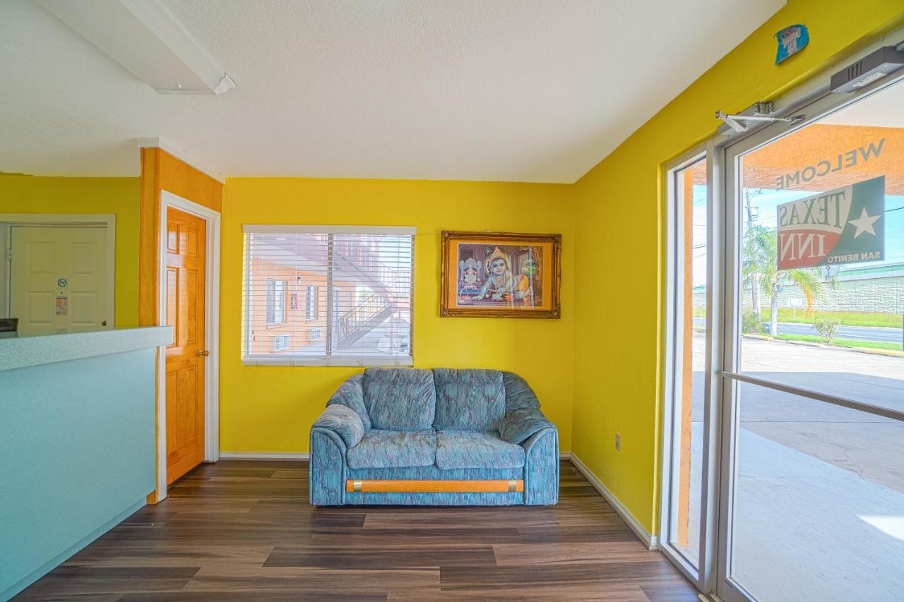 Texas Inn San Benito Near Harlingen エクステリア 写真